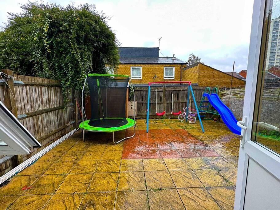 New! 4 Bedroom London House With Garden And Lawn Extérieur photo