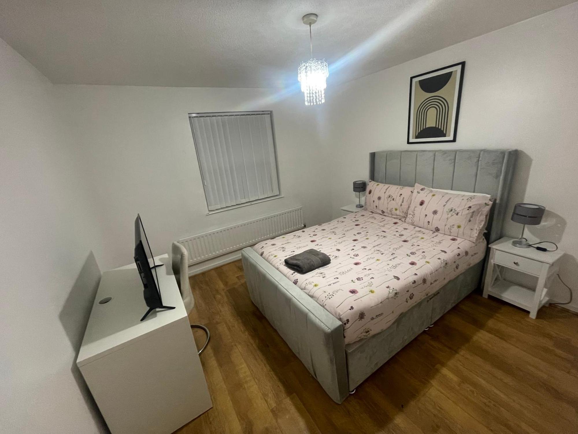 New! 4 Bedroom London House With Garden And Lawn Extérieur photo