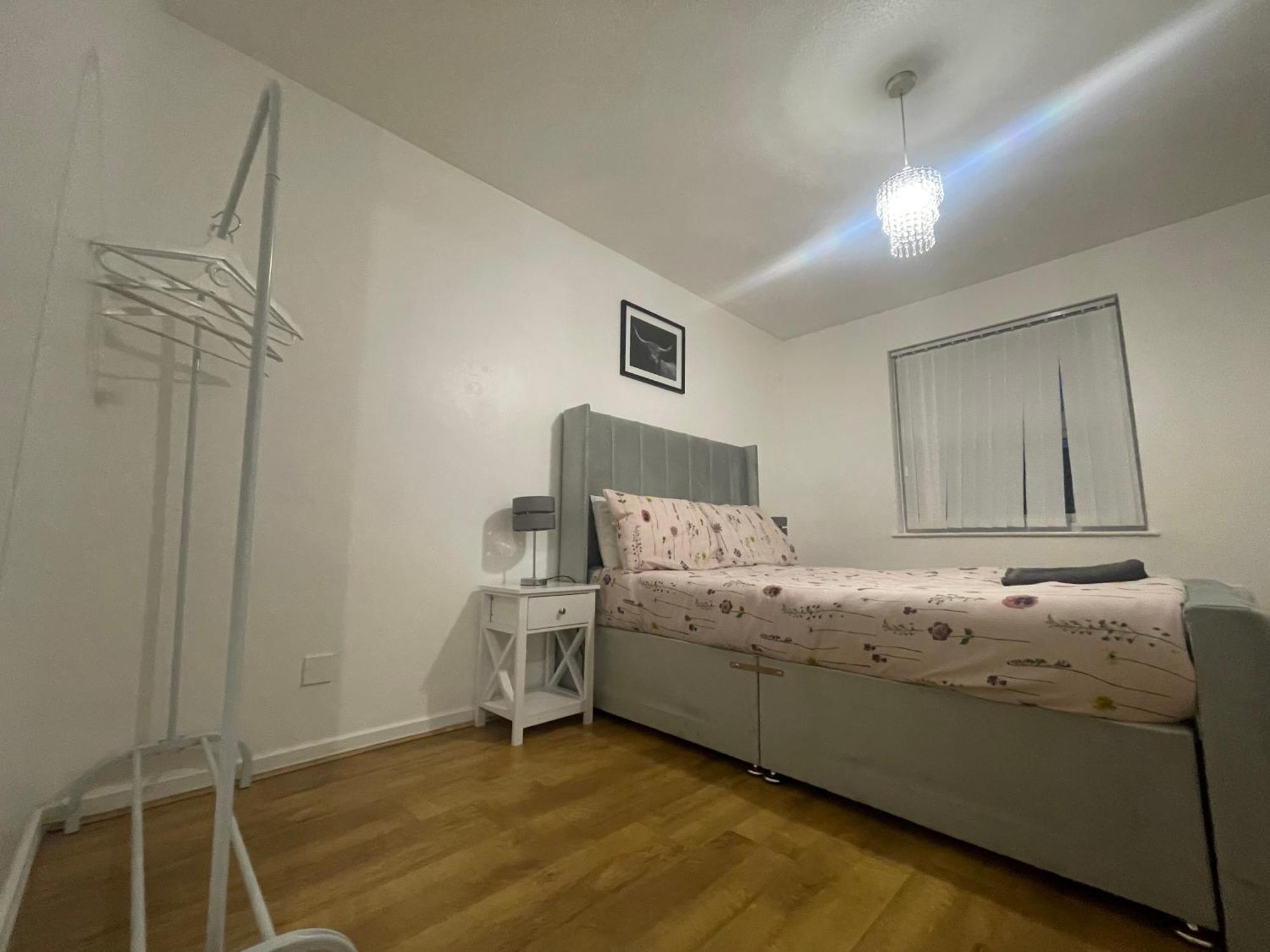 New! 4 Bedroom London House With Garden And Lawn Extérieur photo