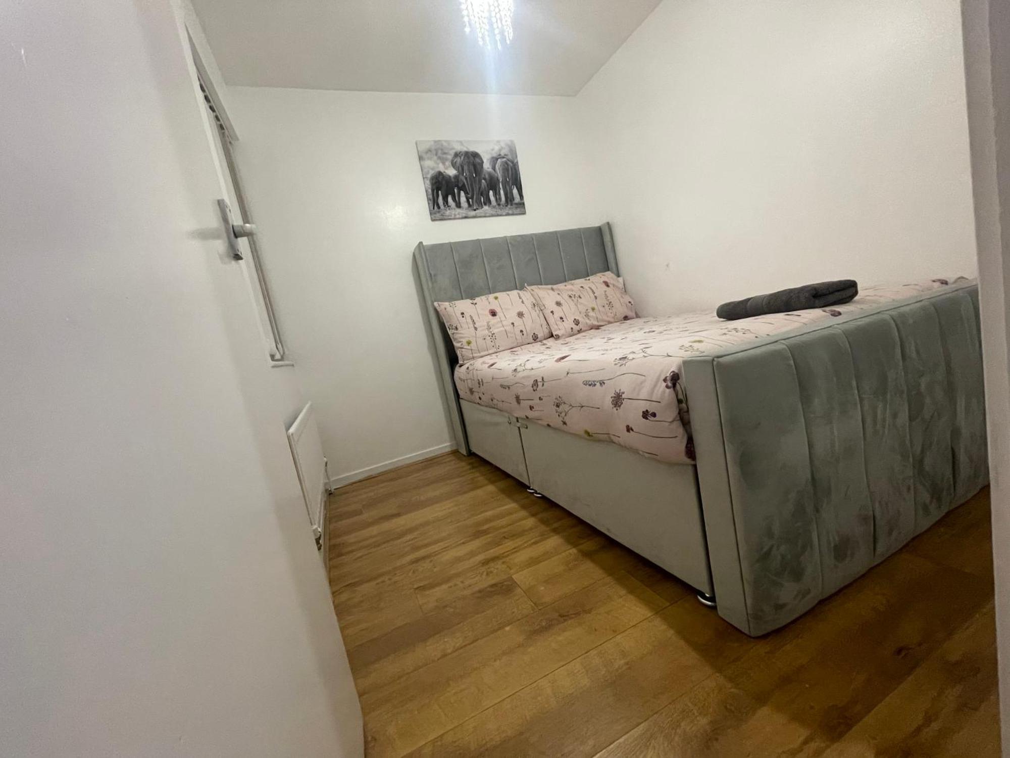 New! 4 Bedroom London House With Garden And Lawn Extérieur photo