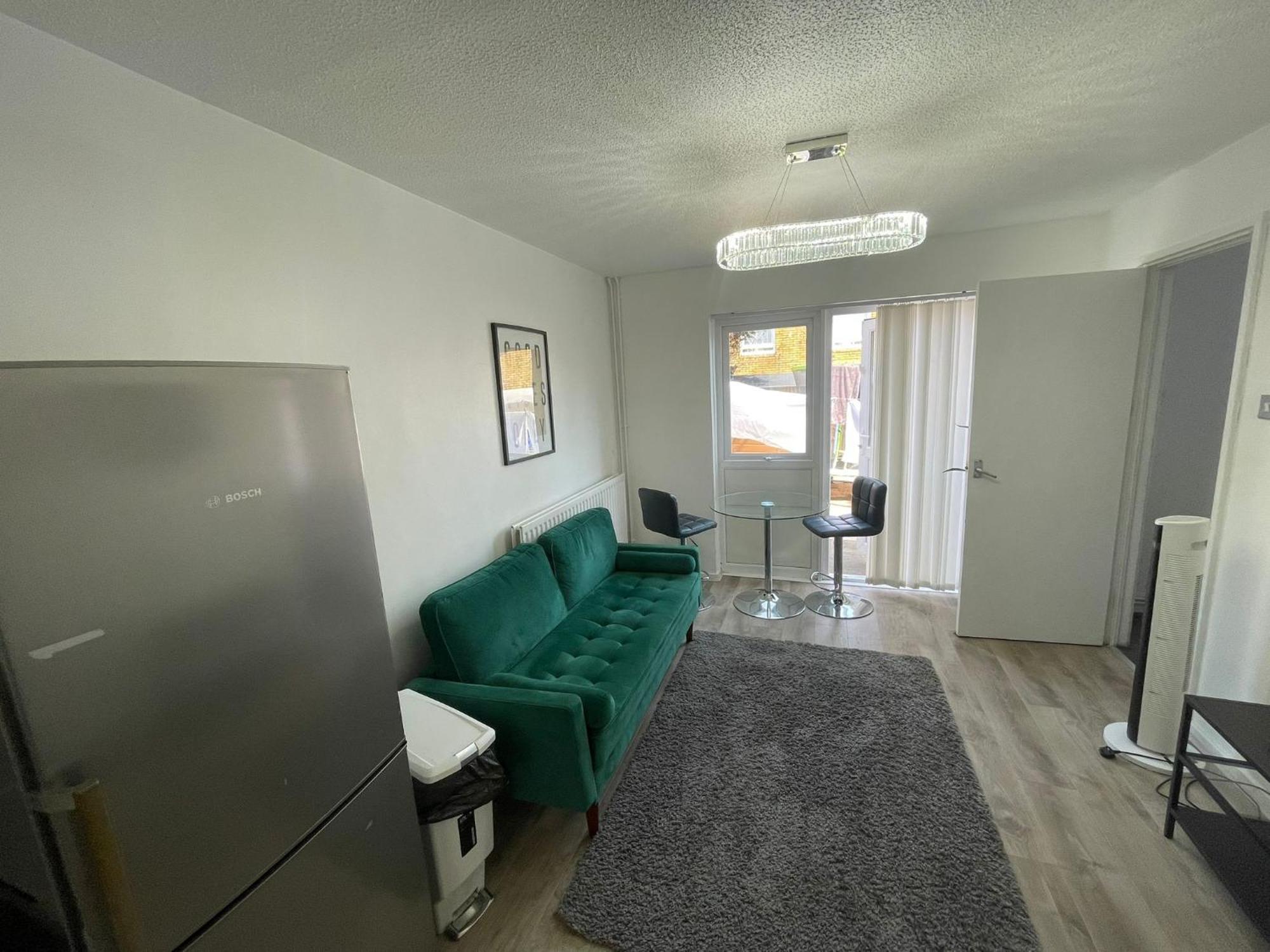 New! 4 Bedroom London House With Garden And Lawn Extérieur photo